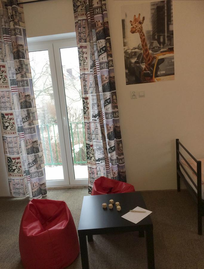 Hophop Noclegi Warschau Buitenkant foto