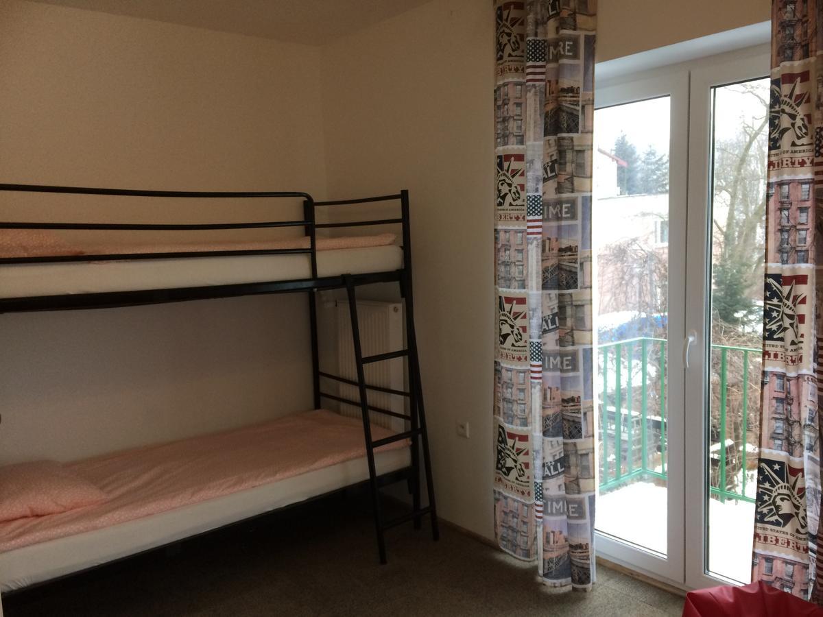 Hophop Noclegi Warschau Kamer foto