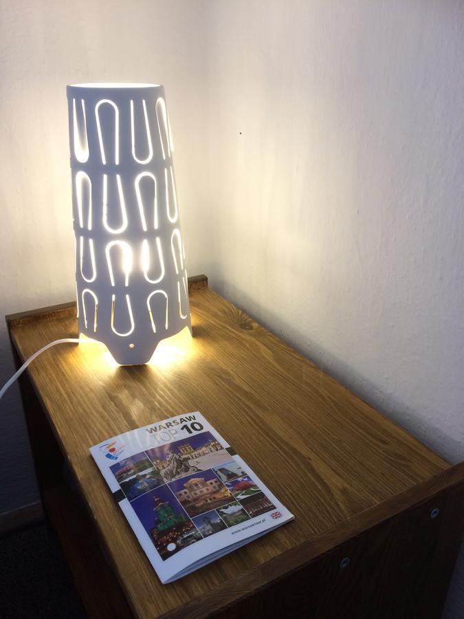 Hophop Noclegi Warschau Buitenkant foto