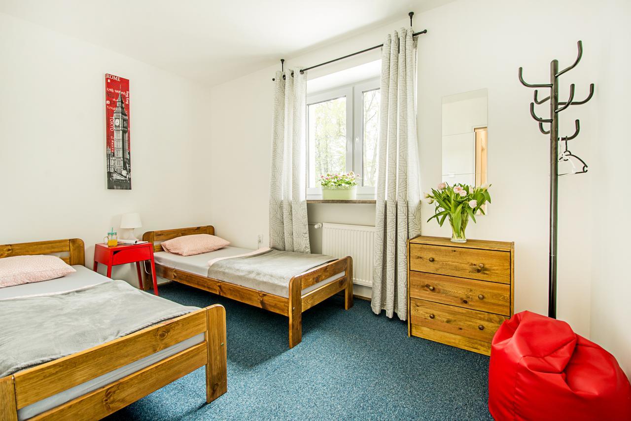 Hophop Noclegi Warschau Buitenkant foto